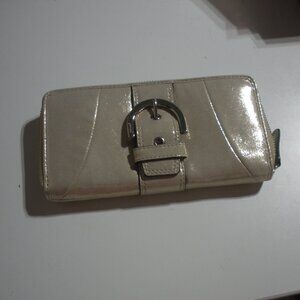 Coach Soho Metallic Buckle Clutch Wallet Champagne Color Very Nice N/W/Tags